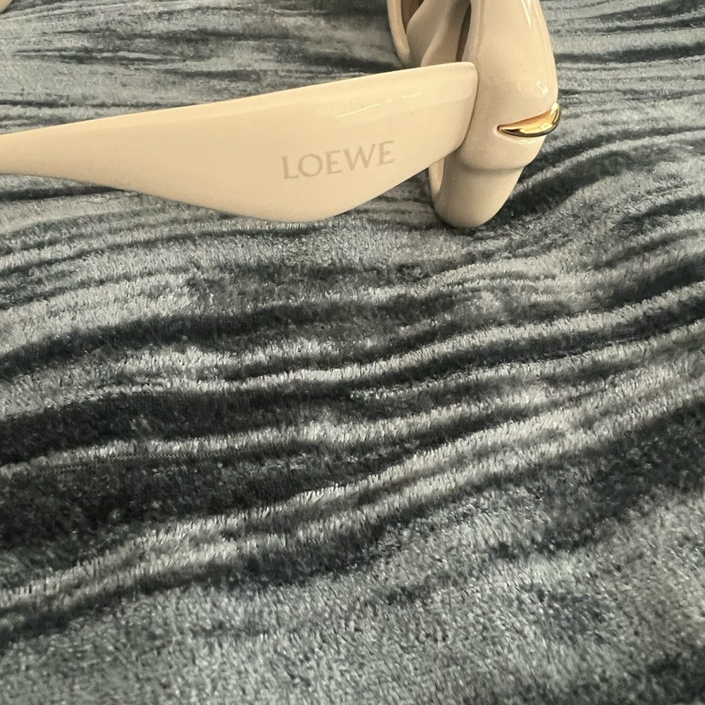 Loewe Inflated Rectangular Sunglasses - image 6